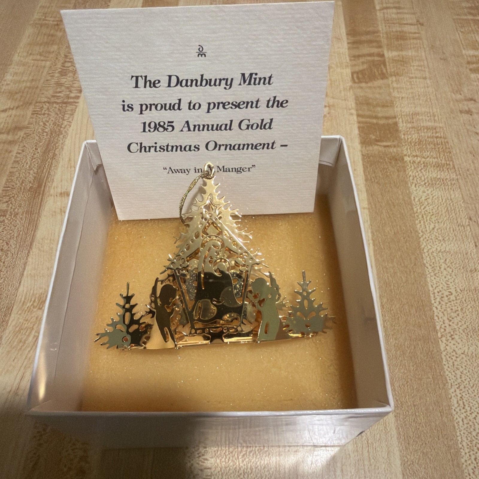 Vintage Danbury Mint 1985 Mother Mary/baby Jesus/Christ Child In Manger Angels