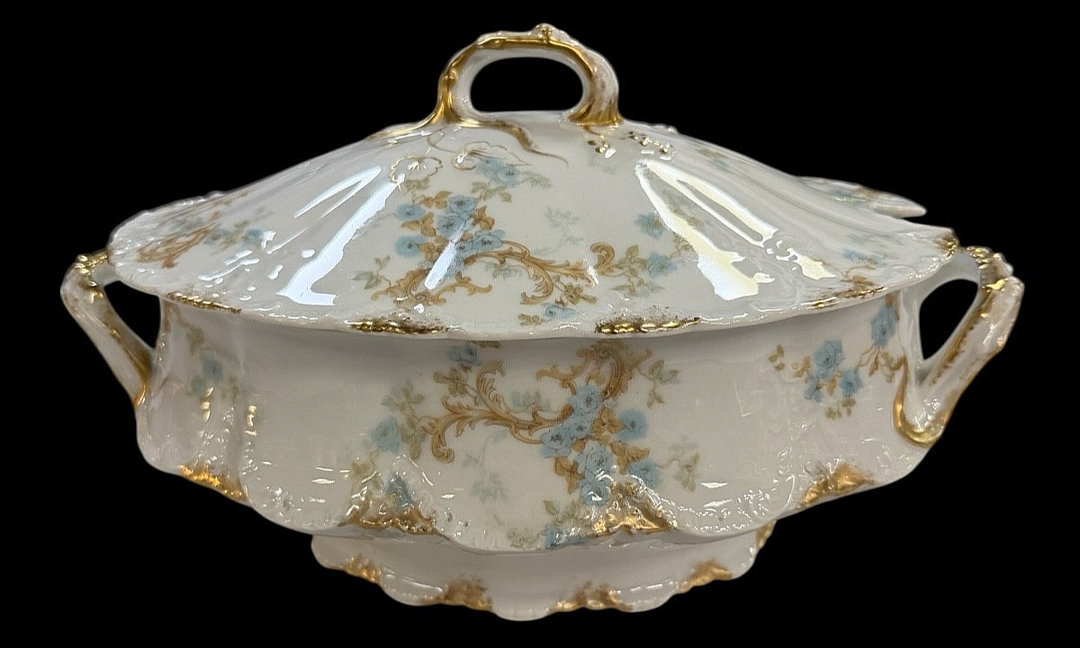 THEODORE HAVILAND LIMOGES FOR JW PUTTS BLUE FLORAL GOLD SWAGS TUREEN
