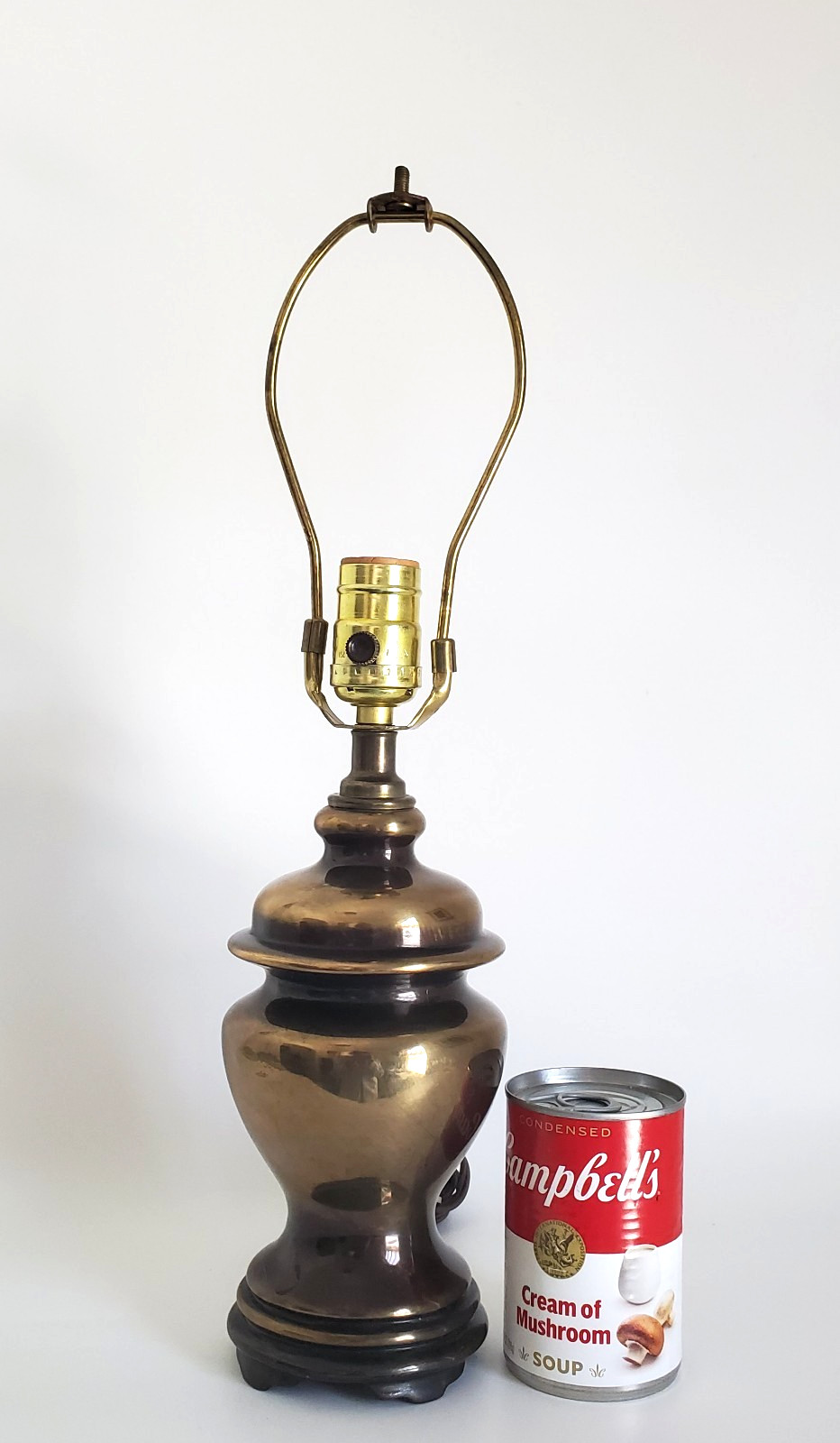 VINTAGE MCM COPPERTONE METAL SMALL ELECTRIC TABLE DESK LAMP 17.5