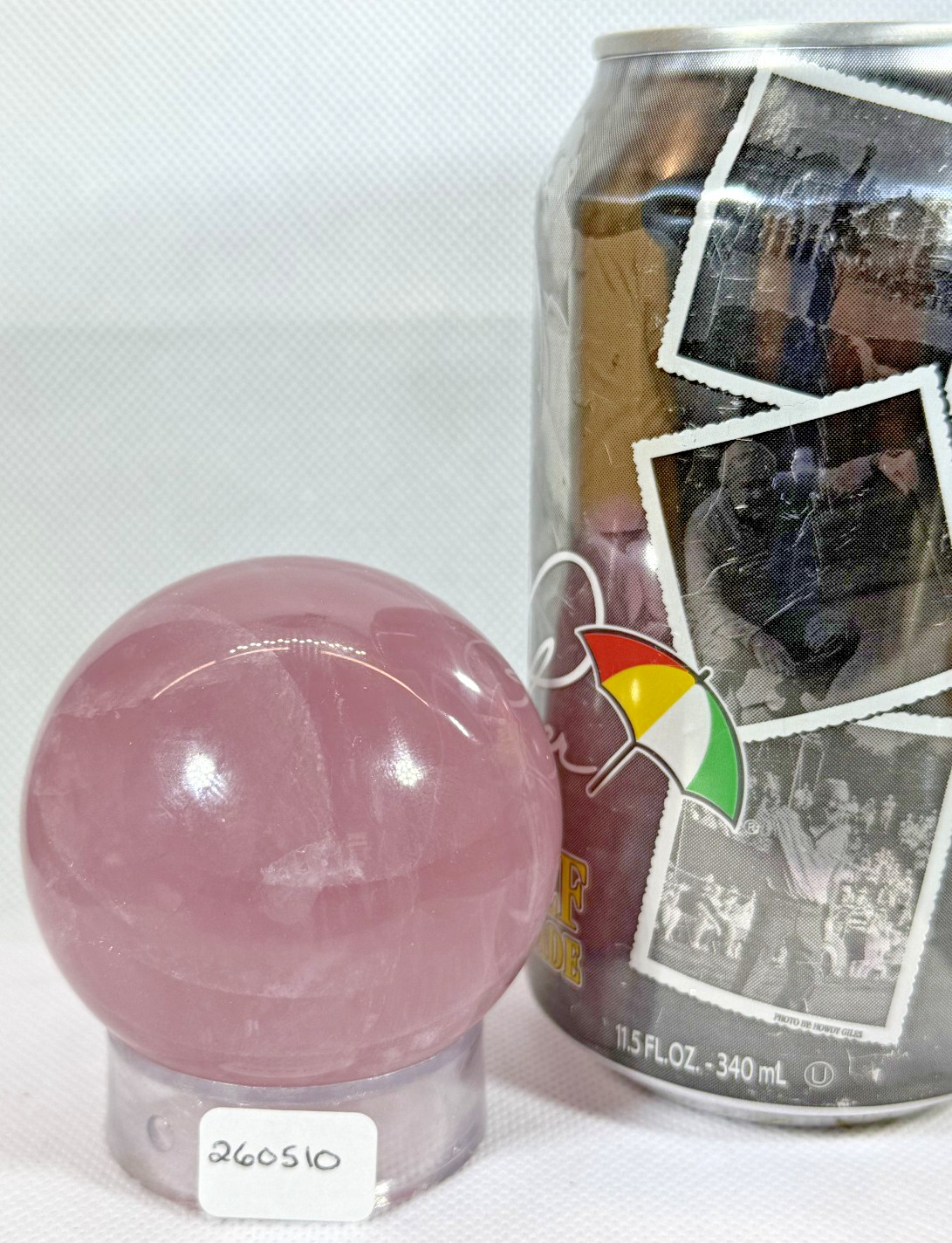 LAVENDER ROSE QUARTZ SPHERE OF HIGH QUALITY WITH PHANTOMS. LAVENDER ROSE QUARTZ SPHERE OF HIGH QUALITY WITH PHANTOMS.