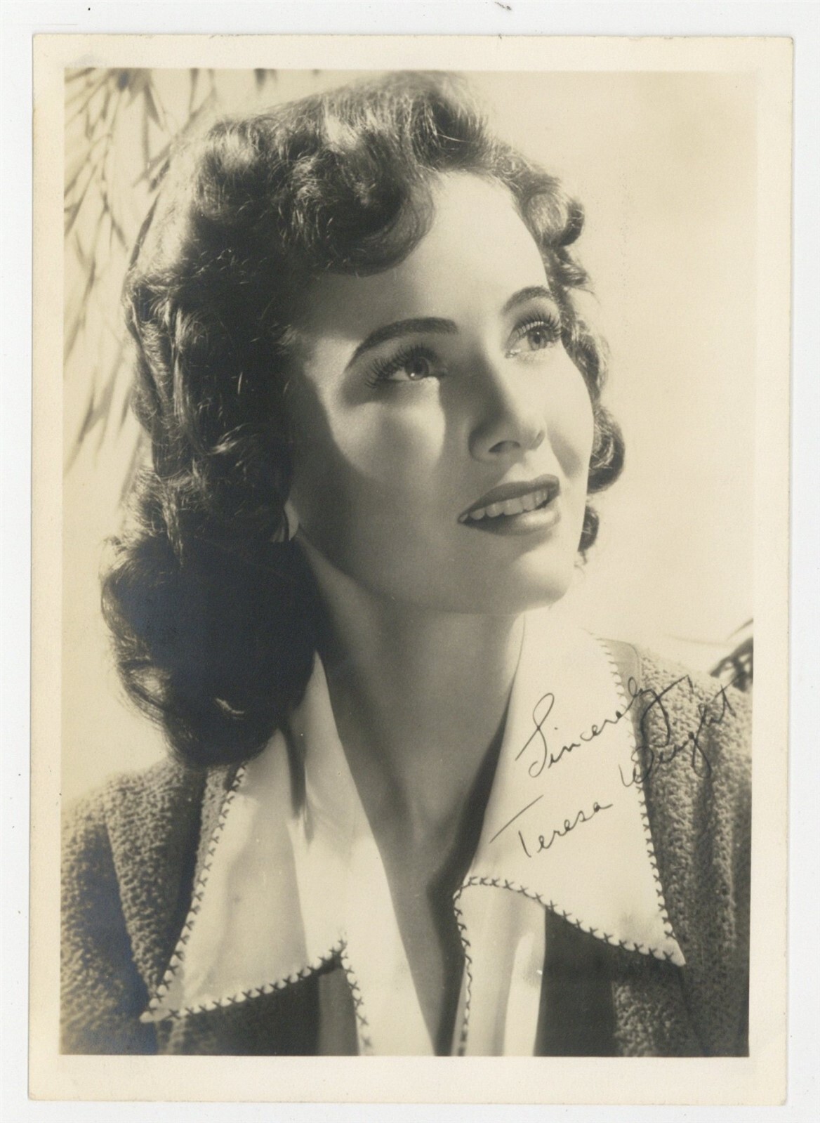 Teresa Wright 1949 Signed 5x7 Actress Oscar Winner Mrs. Miniver Portrait J14146 Teresa Wright 1949 Signed 5x7 Actress Oscar Winner Mrs. Miniver Portrait J14146