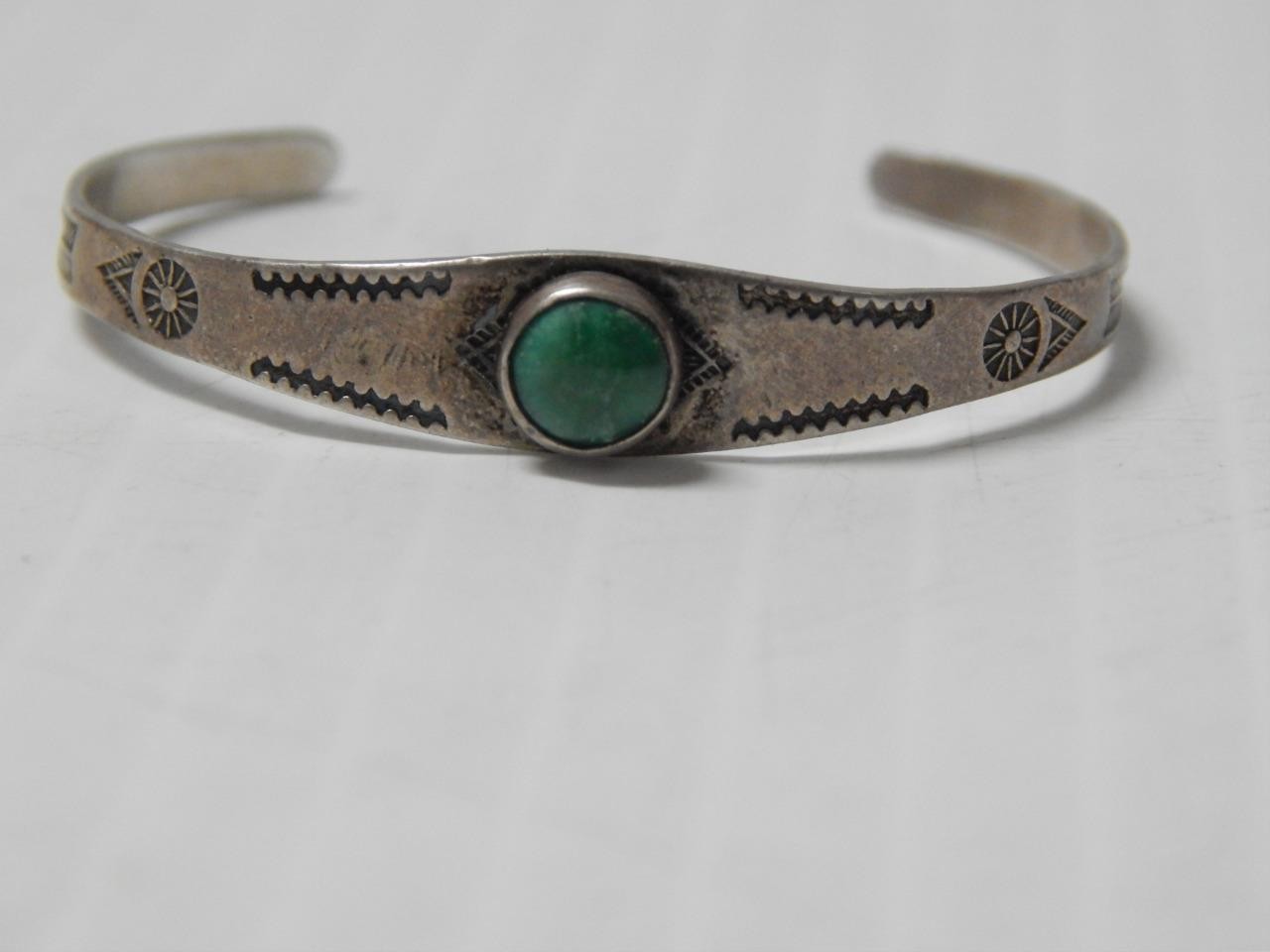 VINTAGE c1930s FRED HARVEY NAVAJO INDIAN STERLING SILVER TURQUOISE BABY BRACELET