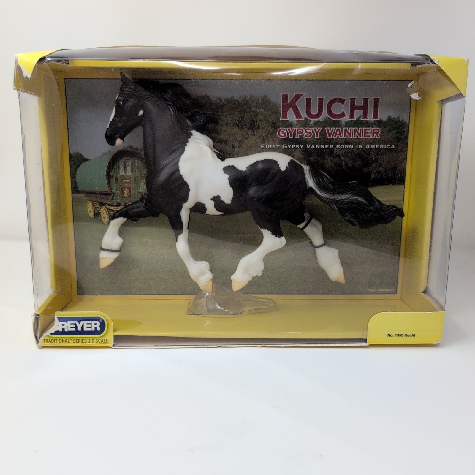 Breyer 2009 Kuchi - Gelding Anatomy Error - Signed by Bill & Wendy Ricci Breyer 2009 Kuchi - Gelding Anatomy Error - Signed by Bill & Wendy Ricci