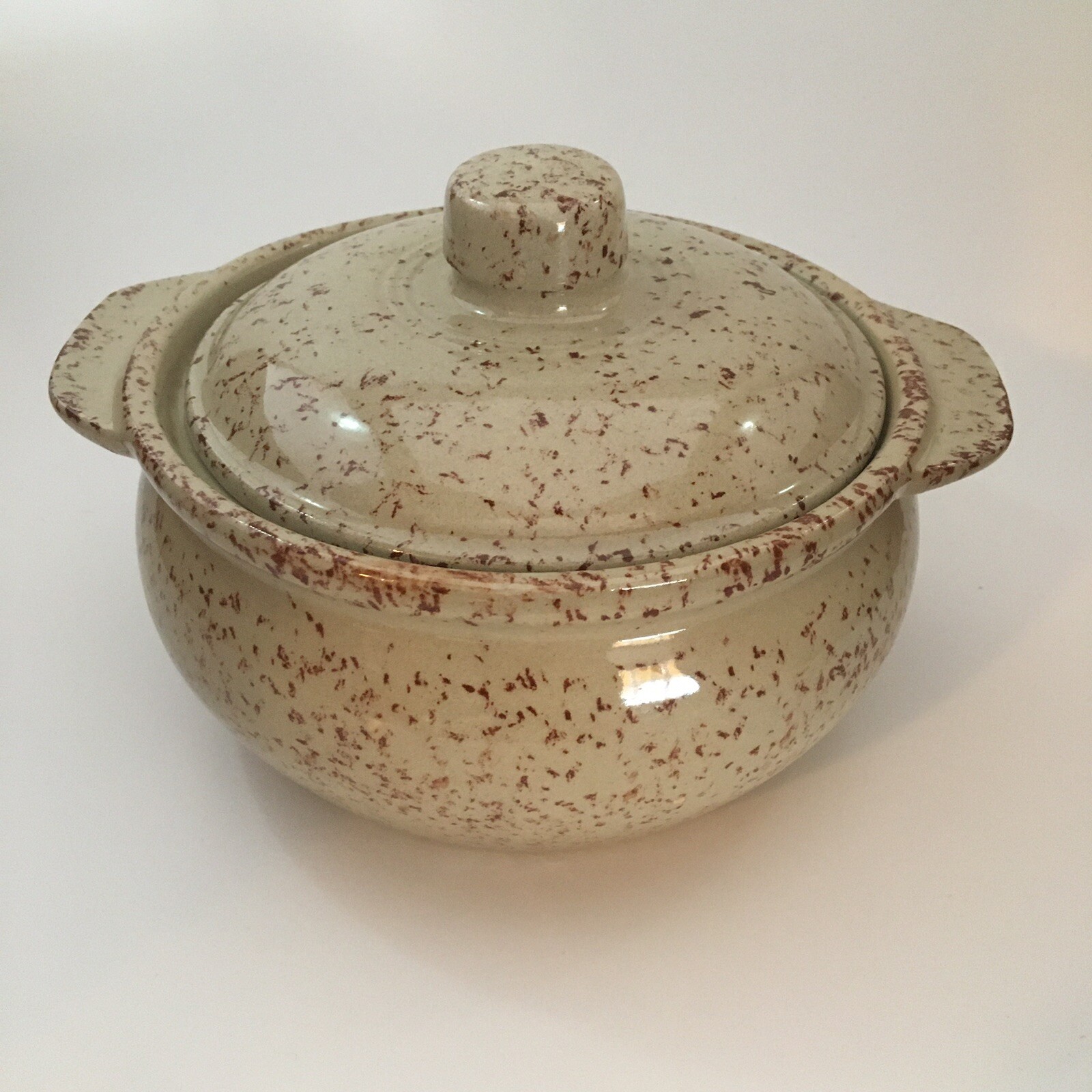 Maple City Pottery Bean Pot, Earthern Wear Crock, Monmouth Ill. Beige/Speckled Maple City Pottery Bean Pot, Earthern Wear Crock, Monmouth Ill. Beige/Speckled