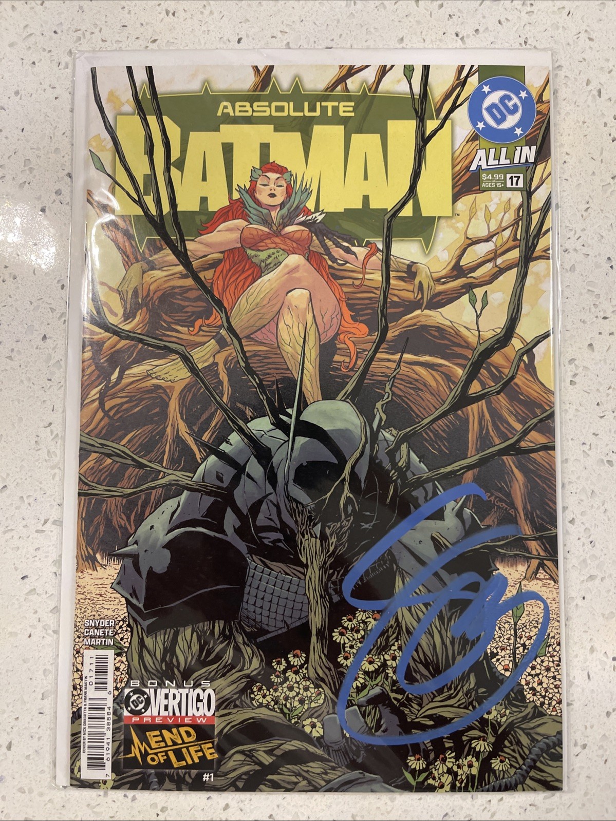 Absolute Batman #17 First Print Signed By Scott Snyder W/COA Absolute Batman #17 First Print Signed By Scott Snyder W/COA