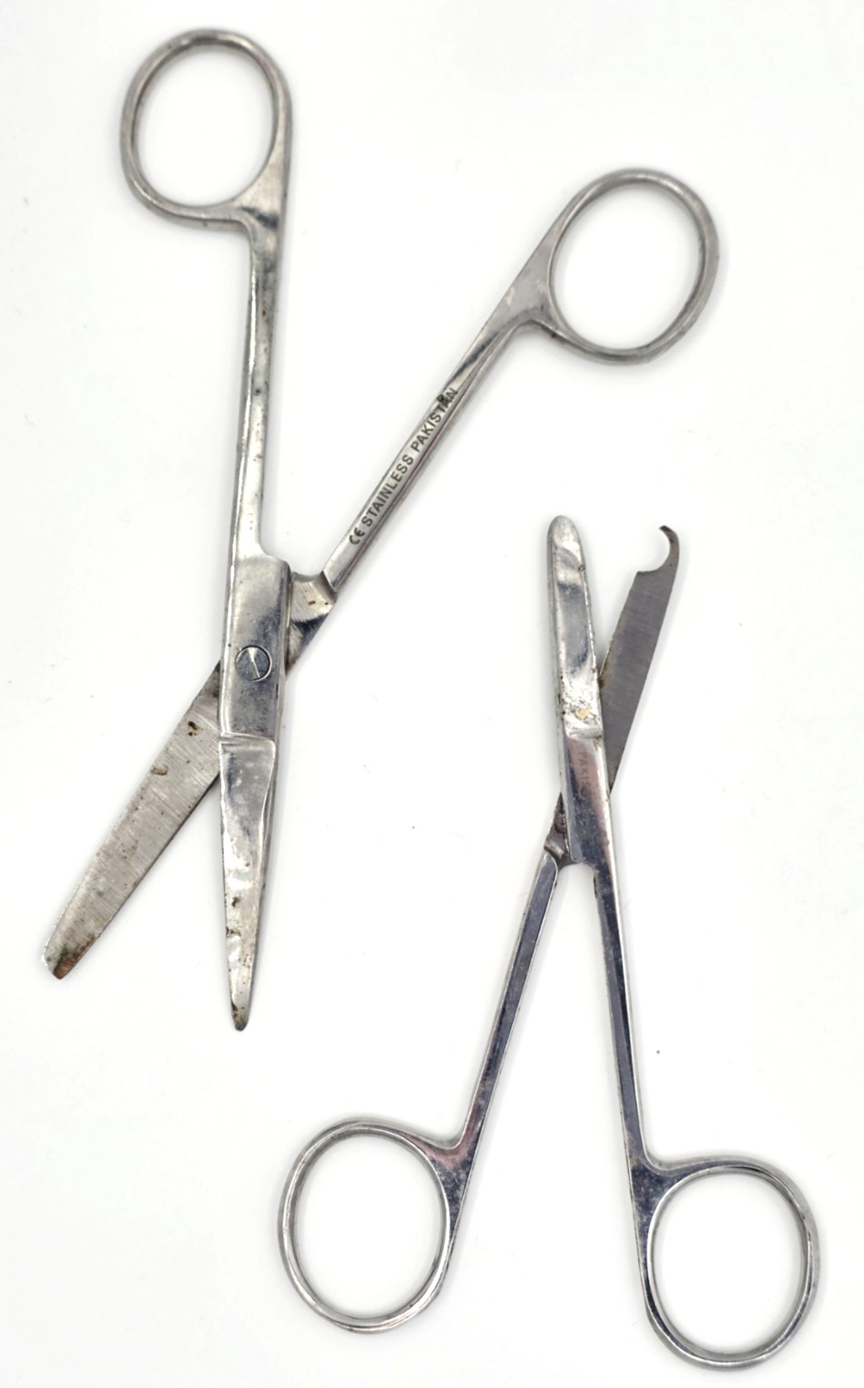 Vintage Pakistan Of 2 Stainless Steel Scissors- Sharp/Blunt Surgical Spencer