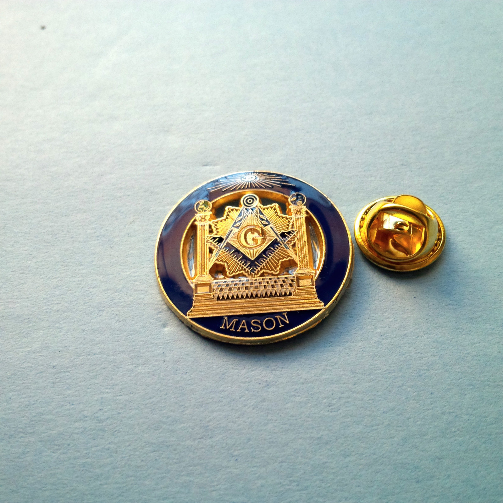 Masonic Master Mason  Lapel Pin