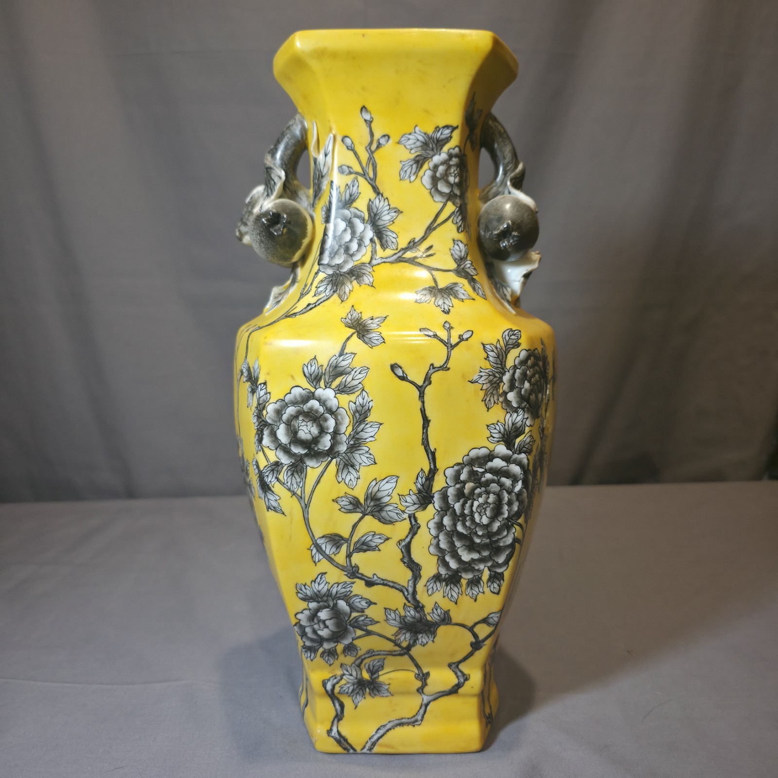 Large Antique Style “Hua Rong Tang