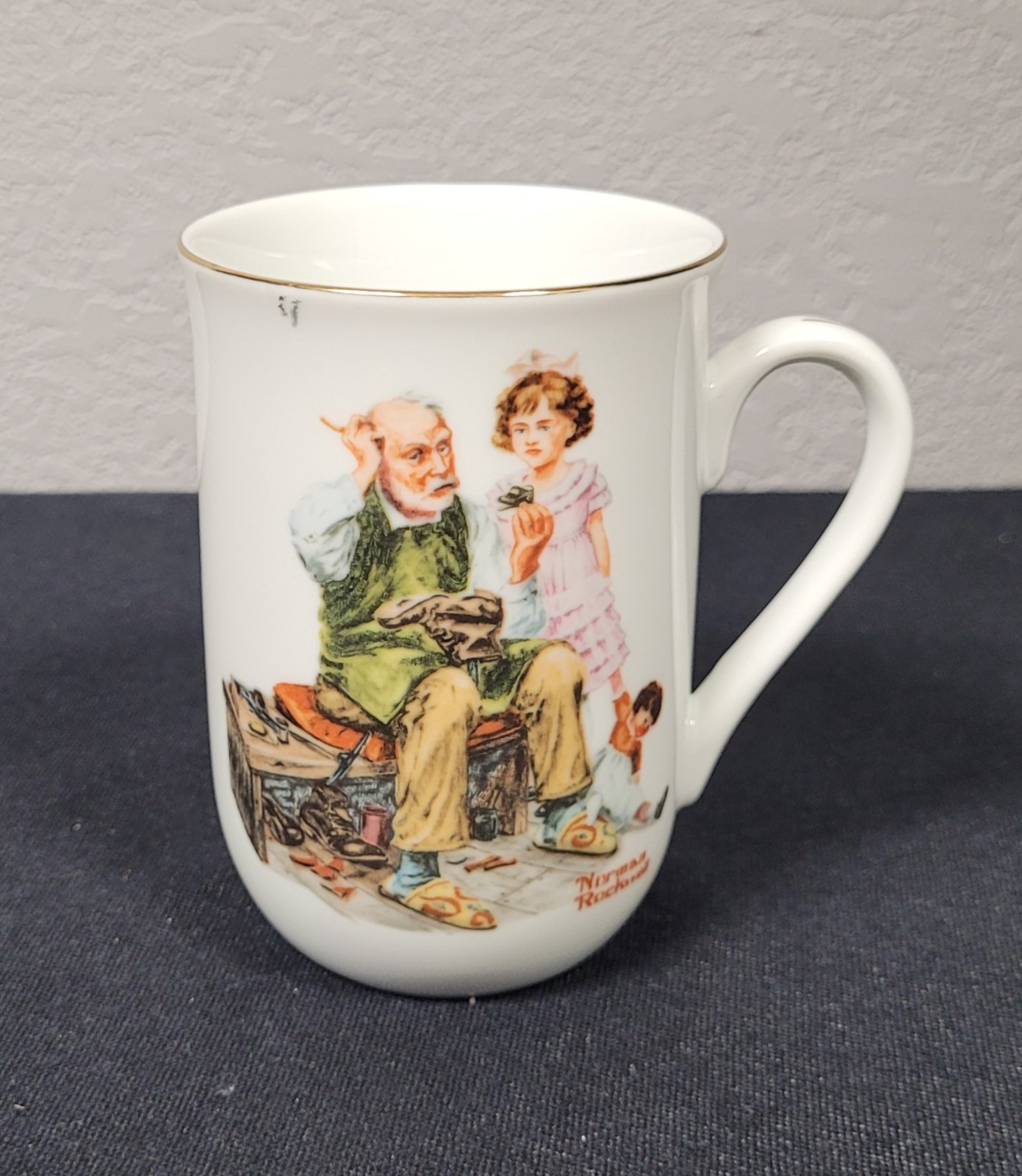 Vintage 1982 Norman Rockwell Museum Porcelain Mug The Cobbler Gold Trim Japan