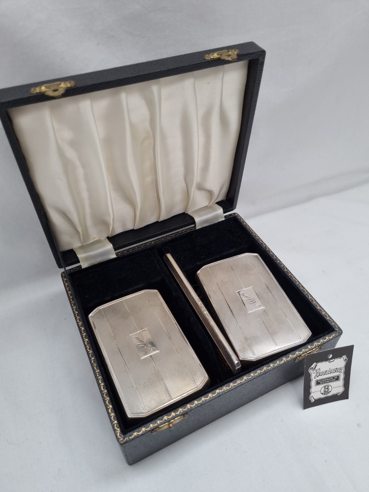VINTAGE MEN'S SILVER GROOMING SET 2 Brushes 1 Comb Boxed Birmingham 1975