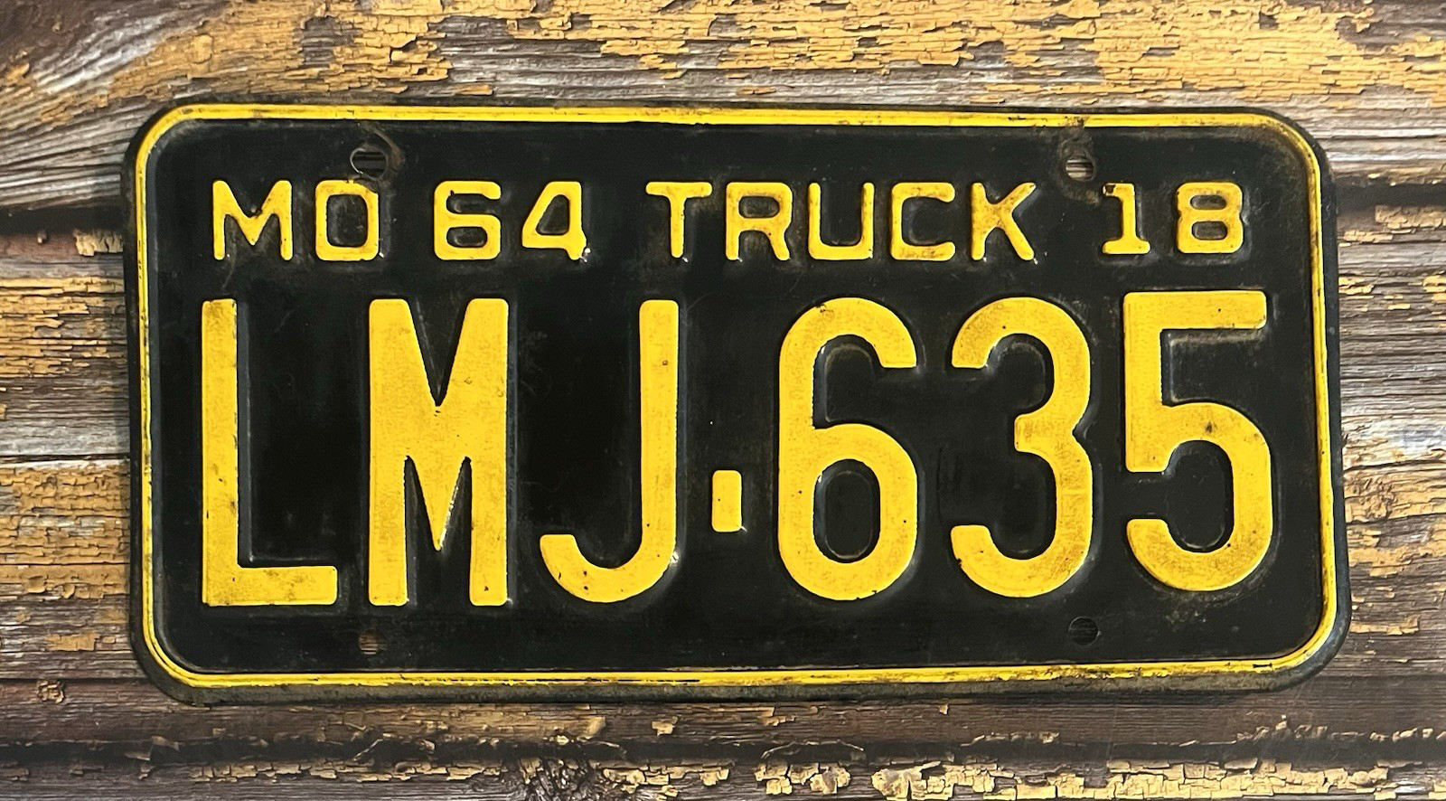 1964 Missouri TRUCK License Plate LMJ-635