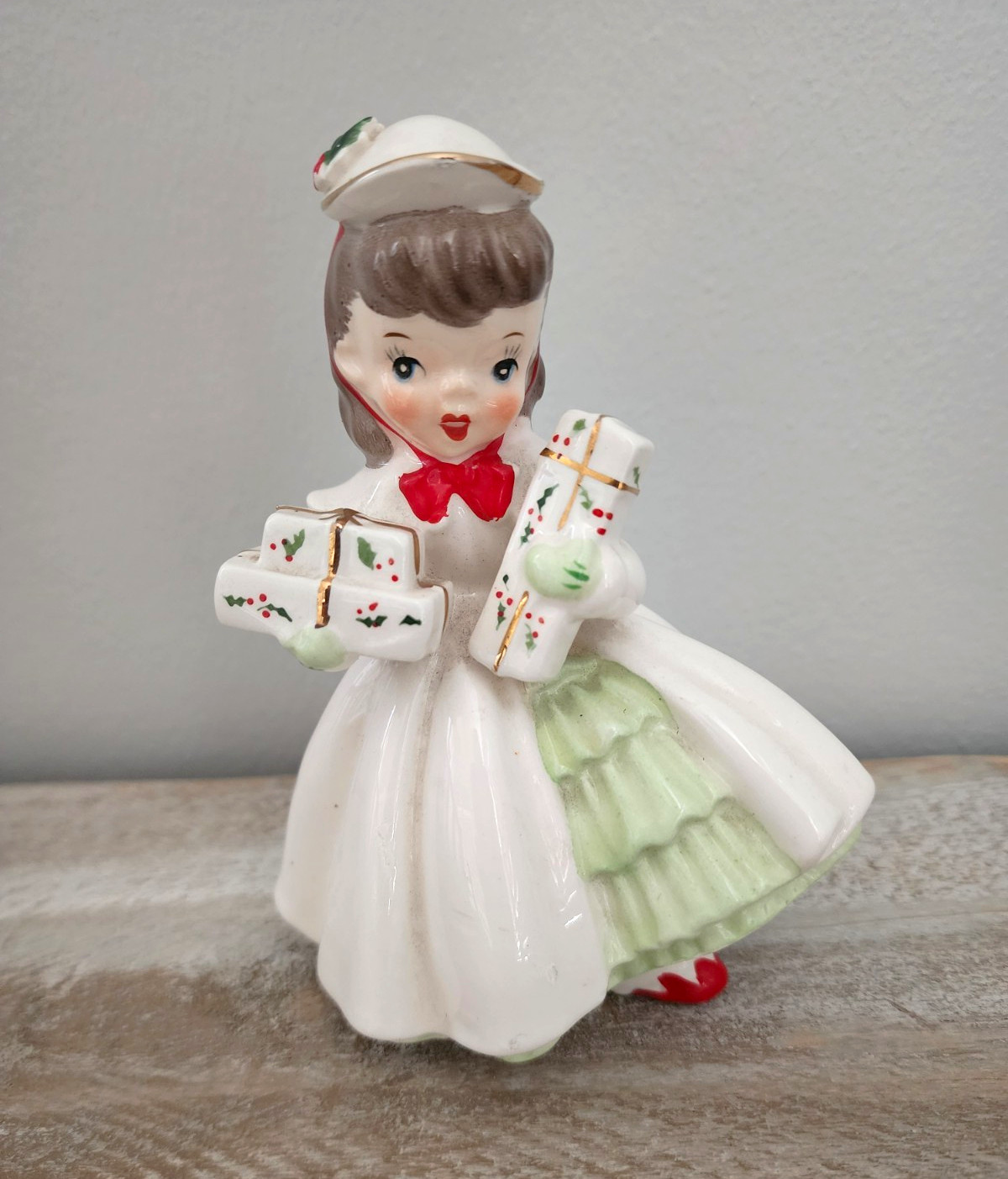 Vintage NAPCO 1956 Christmas Shopper Girl Figurine White Dress~ Japan