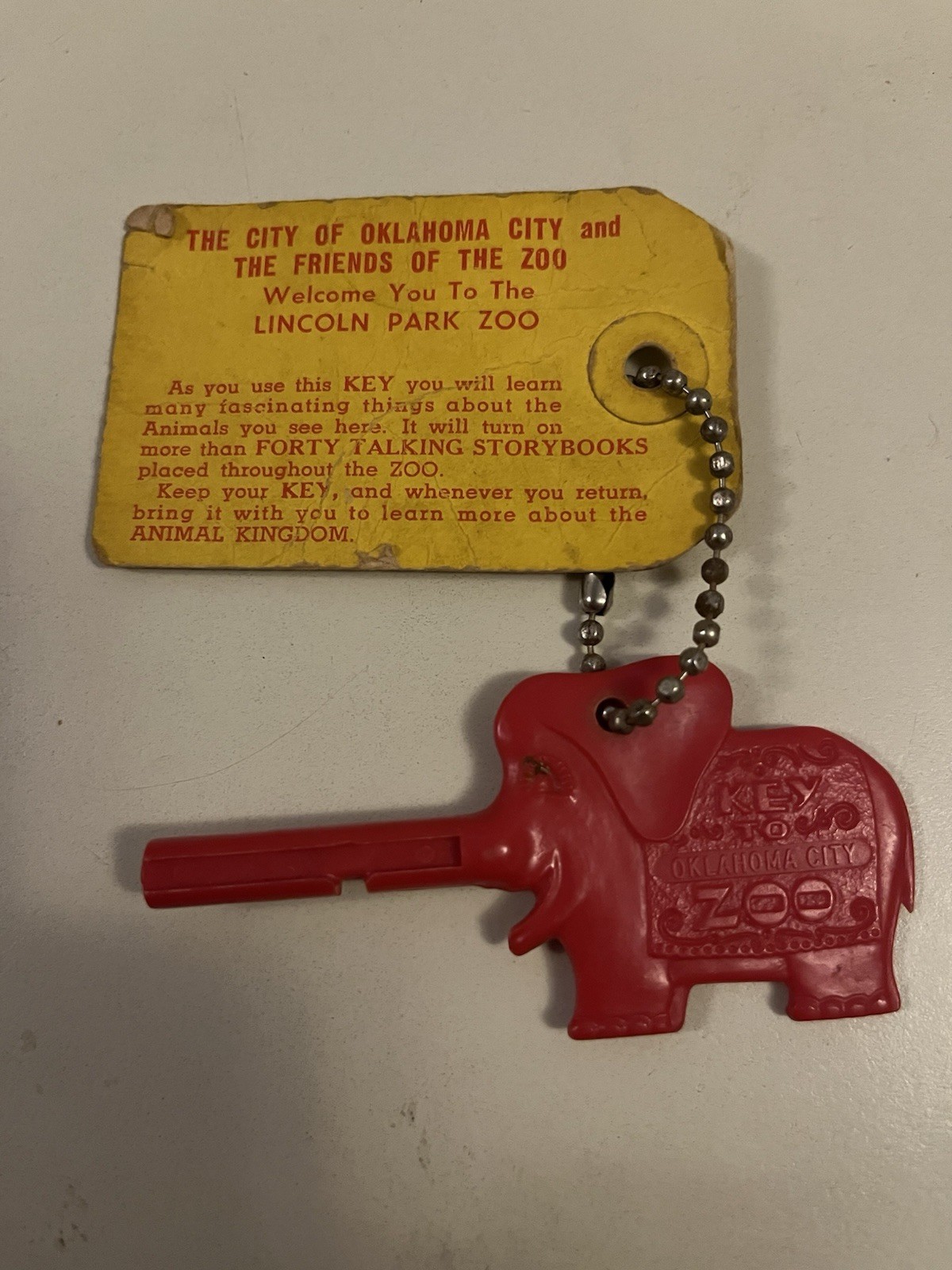 Lincoln Park Zoo Plastic Elephant Souvenir Key & Tag Oklahoma City