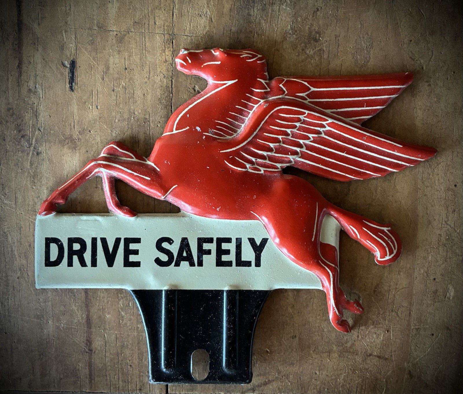 Vintage 1950\'S Drive Safely Mobil Pegasus License Plate Frame Tag Topper