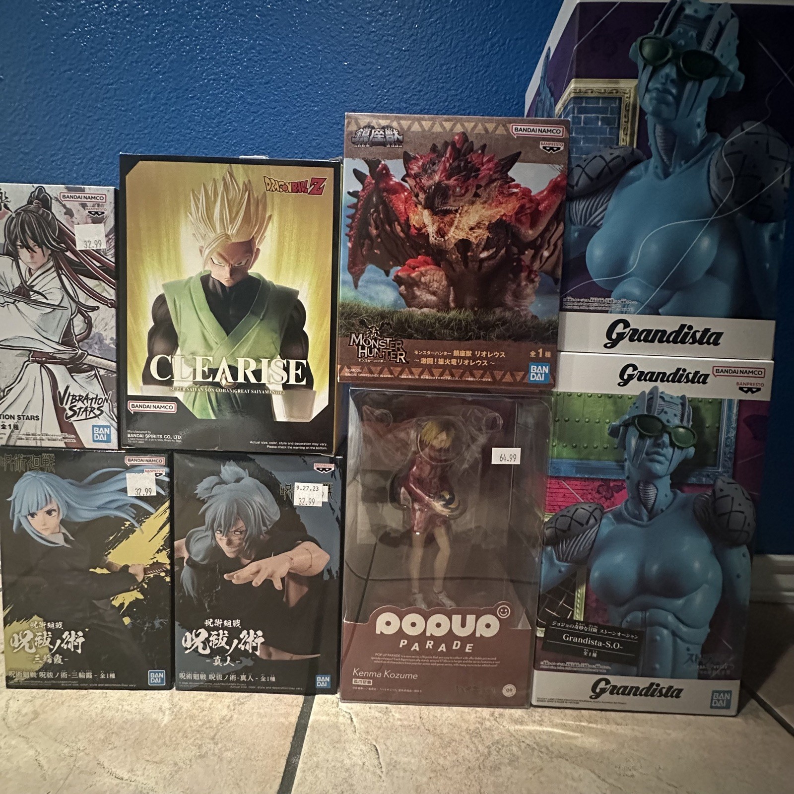 Mixed Lot of 8 Anime Figures