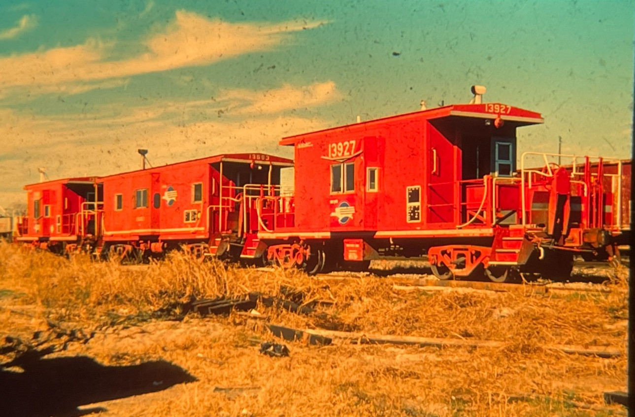 Missouri Pacific Railroad Cabooses #13927 - Taylor, Texas 35mm Photo Slide Missouri Pacific Railroad Cabooses #13927 - Taylor, Texas 35mm Photo Slide