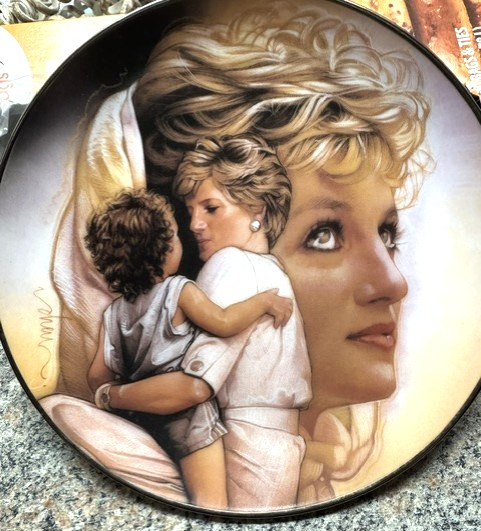 Princess Diana Plate Queen of Compassion Franklin Mint Heirloom- 