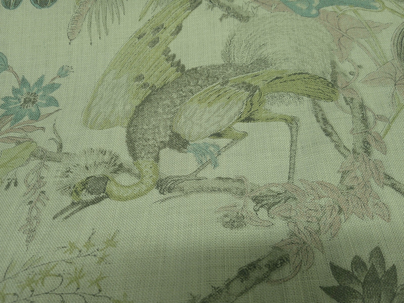 100% Linen Acquitaine \