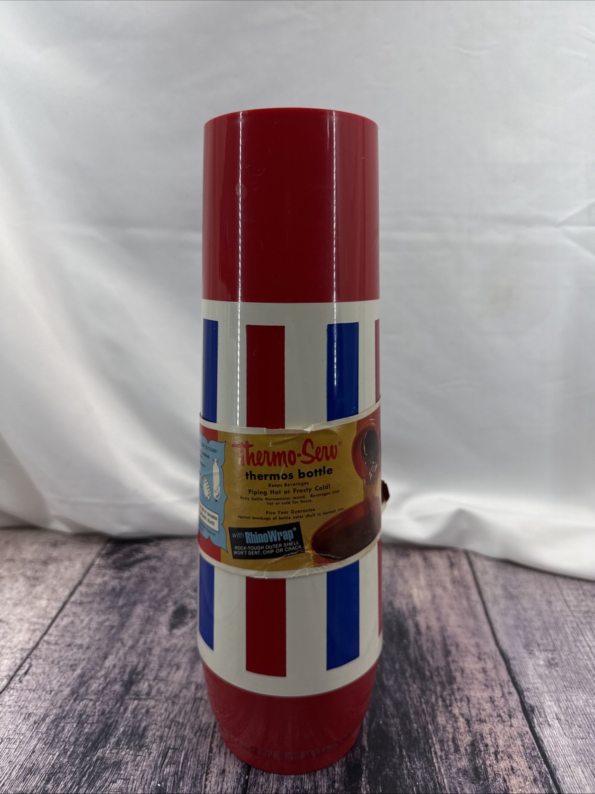 Vintage Thermo Serv Red White Blue Americana Thermos 1qt Westbend New Old Stock Vintage Thermo Serv Red White Blue Americana Thermos 1qt Westbend New Old Stock