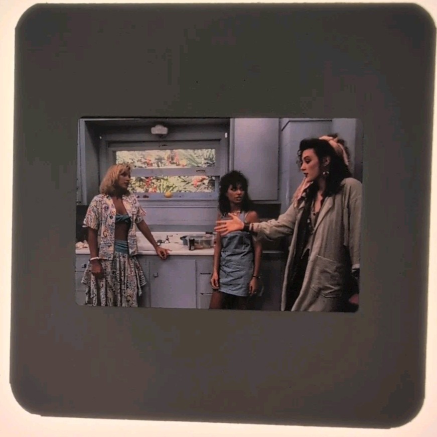 SUSANNA HOFFS JOAN CUSACK THE ALL NIGHTER ORIG 35mm Color Slide  A628