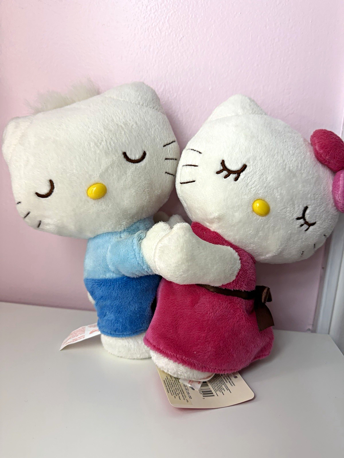2010 Sanrio Hello Kitty Hugging Couple Plush Pink Blue Nakajima w/ Tag 11”