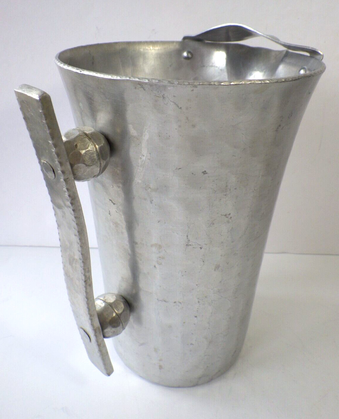 Vintage E.M.P.C. Forged Aluminum Intaglio Design Pitcher Ice Lip 8\