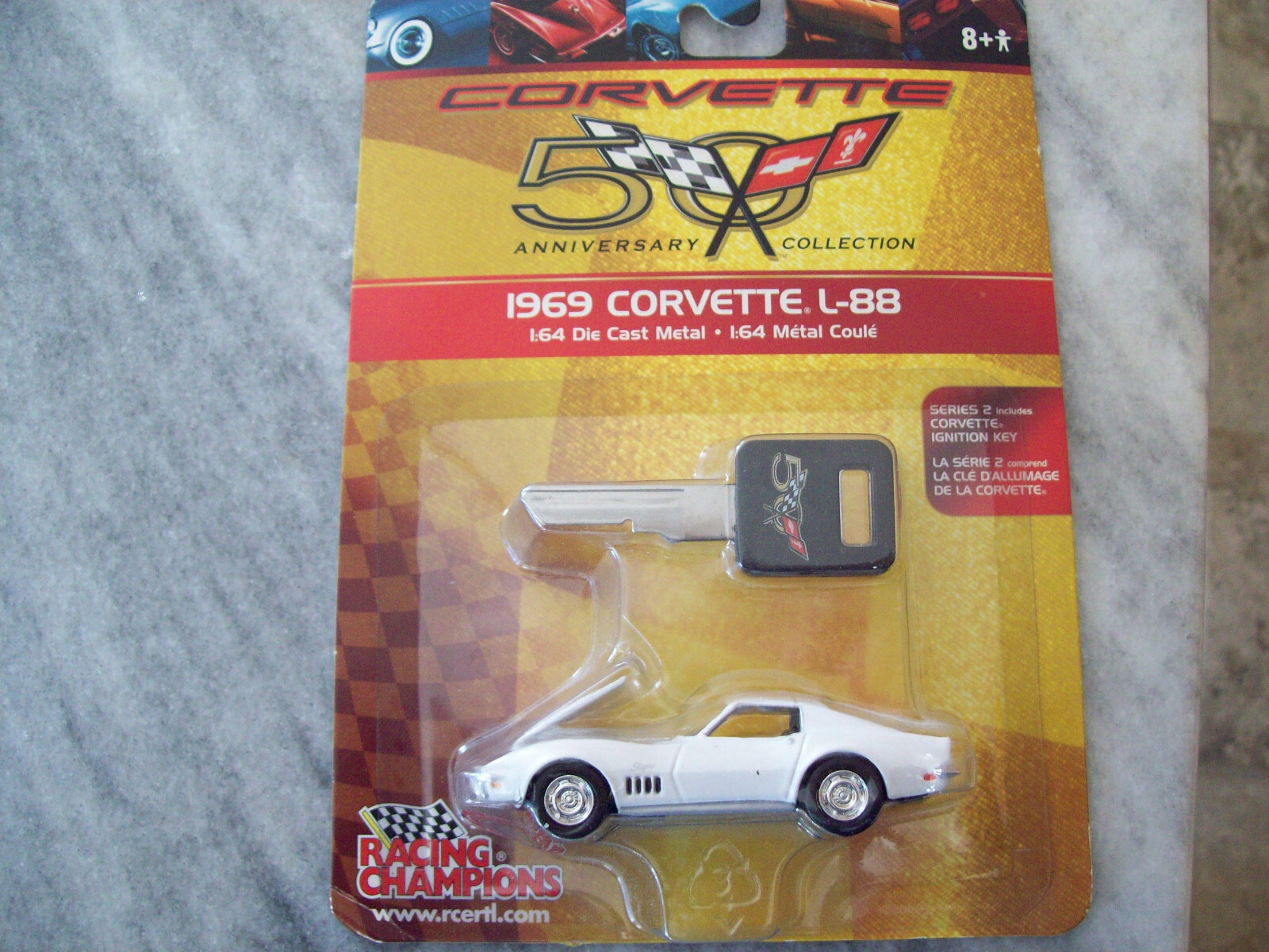 RACING CHAMPIONS 1/64 1969 CORVETTE  L-88  WITH KEY DIECAST