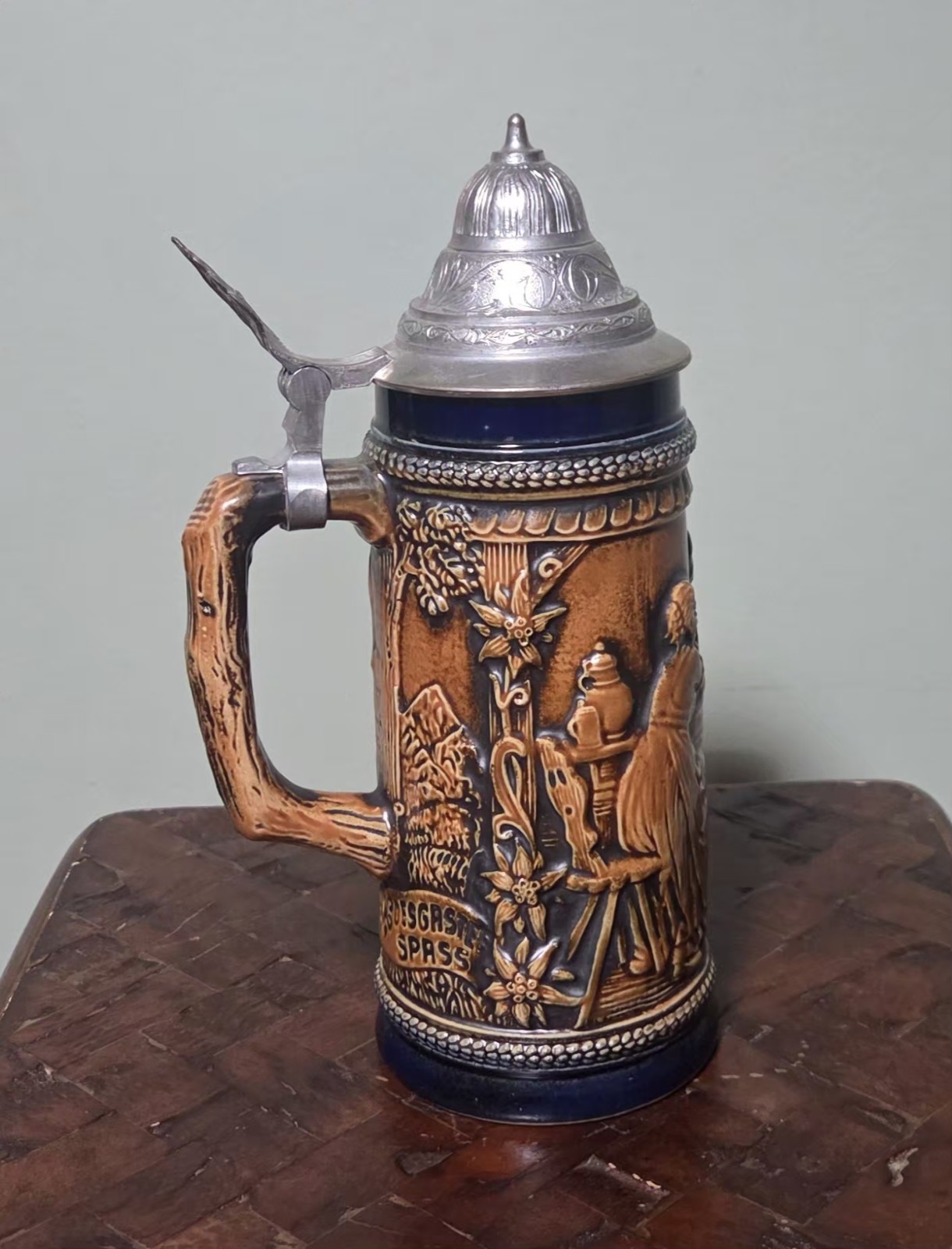 Original Gerz Lidded Beer Stein Vintage Germany 0.5 Liter EIN VOLLES GLAS
