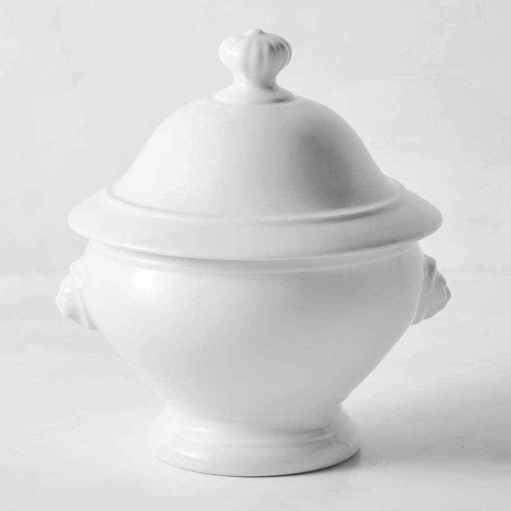 New in Box Apilco Lion’s Head Soup Tureen 10”D  White Made in France 2.75 QT