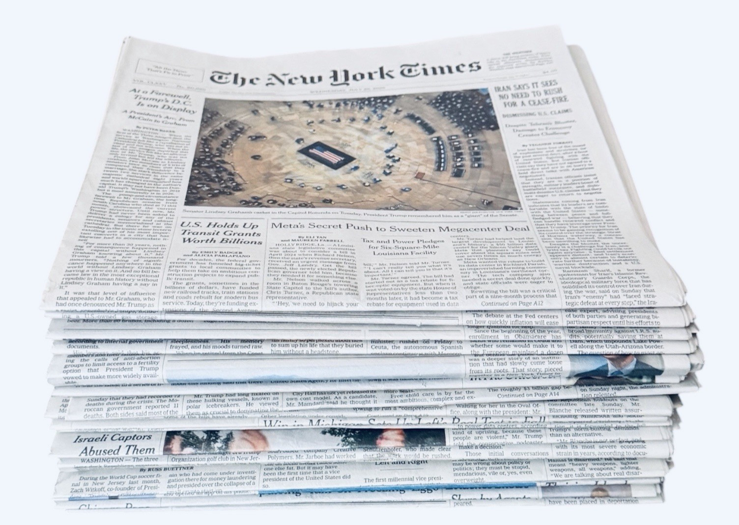 The New York Times News Paper LOT/16 Jul 29-31 August 1-7 8 9 10 11 12 13 -2026