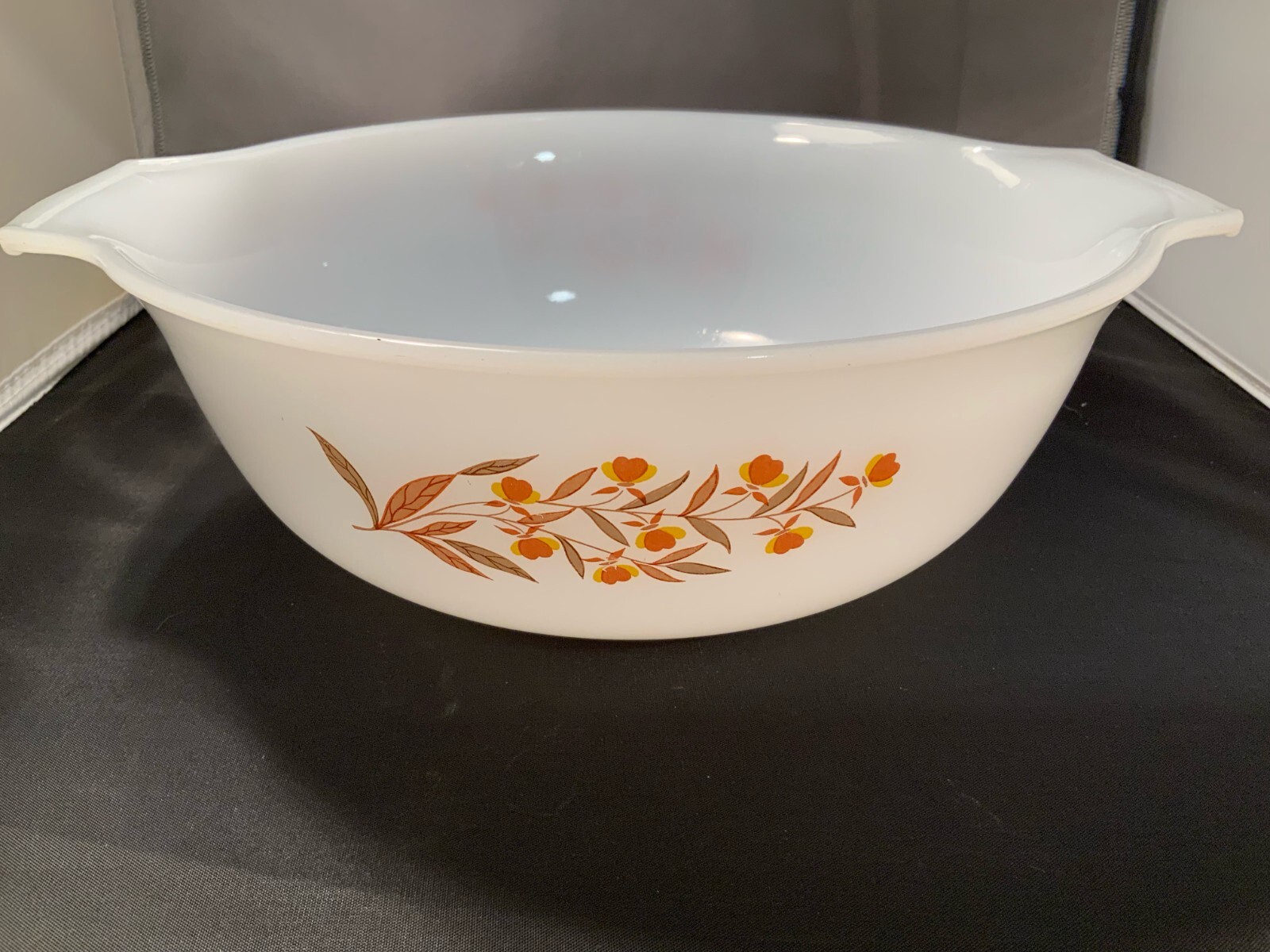 Vintage Glasbake Hall Jewel Tea Autumn Leaf 4-qt Cinderella Mixing Bowl J-2357