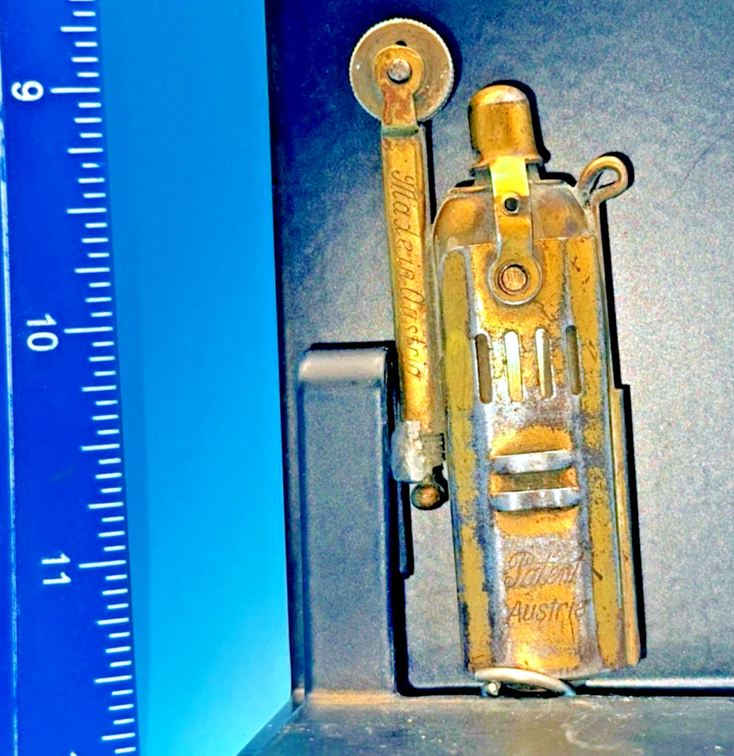 Vintage Old Brass Bowers Mfg. Military WWI Trench Flint Lighter