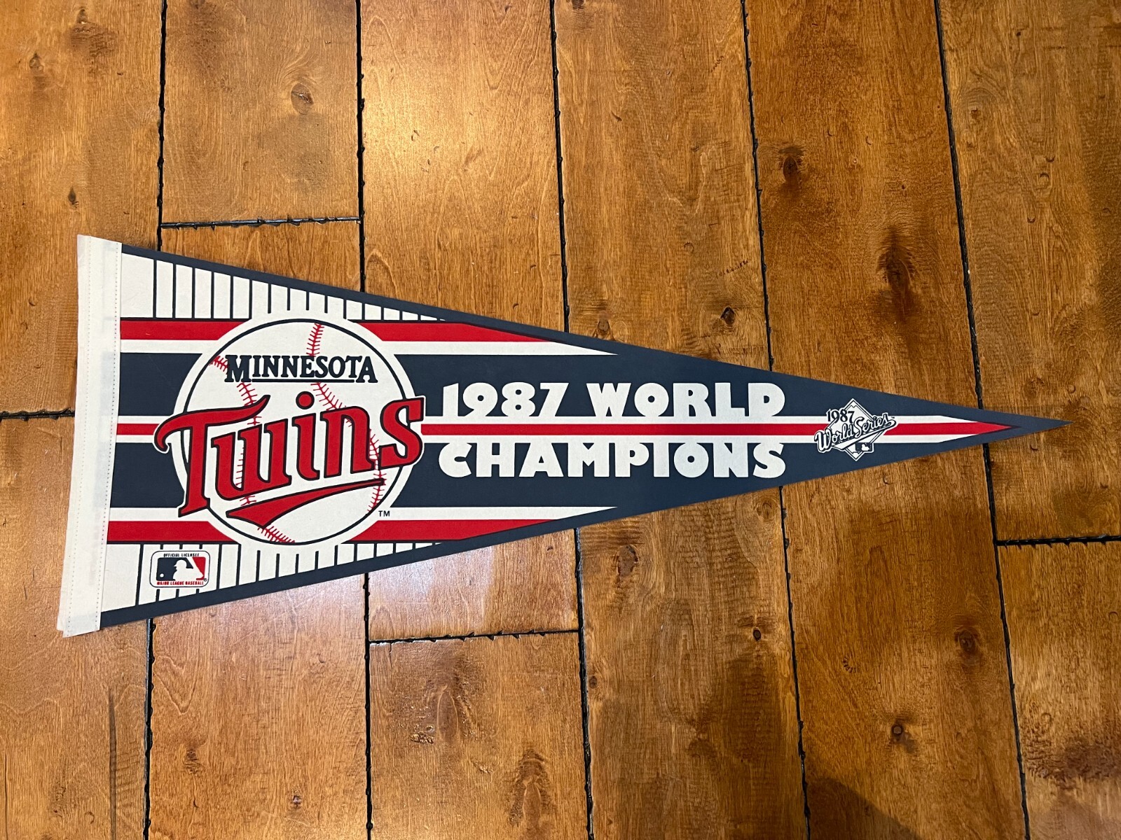 1987 Minnesota Twins World Series champs Champions Full Size Pennant 30\