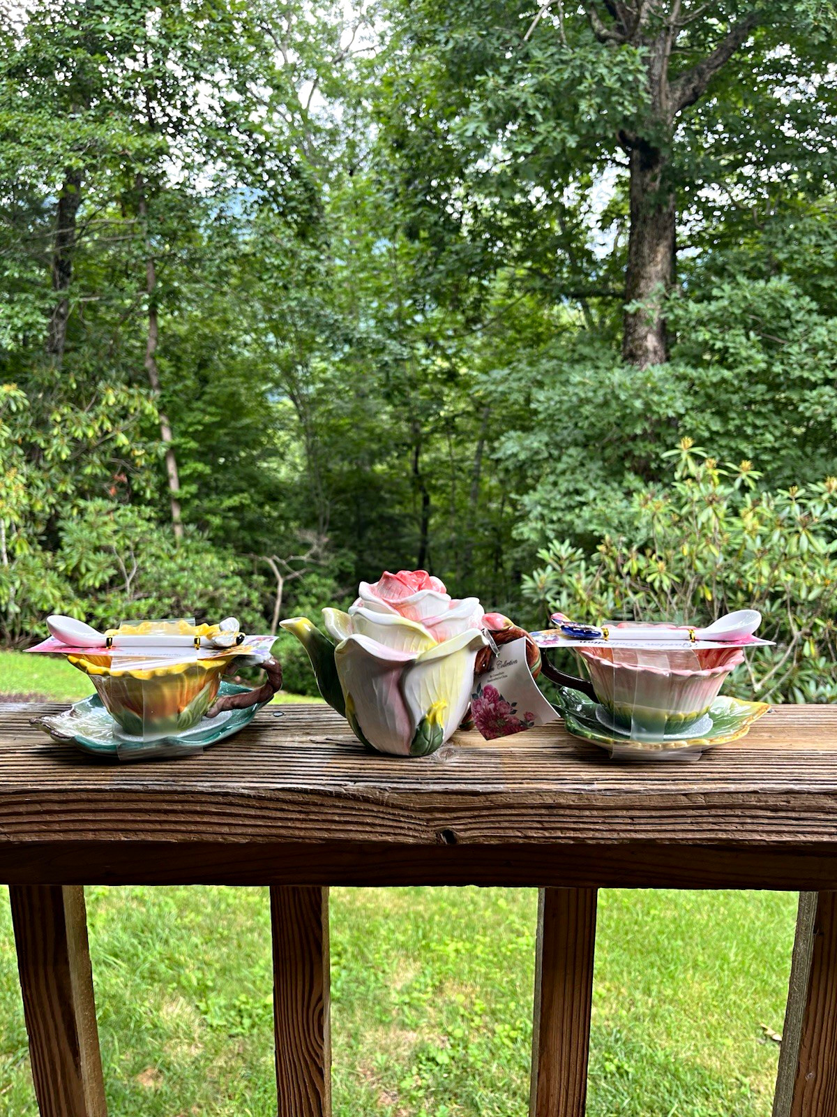 CornerRuby Garden Collection, Flower Teacup and Pot, Leaf Saucer, Insect Spoons CornerRuby Garden Collection, Flower Teacup and Pot, Leaf Saucer, Insect Spoons
