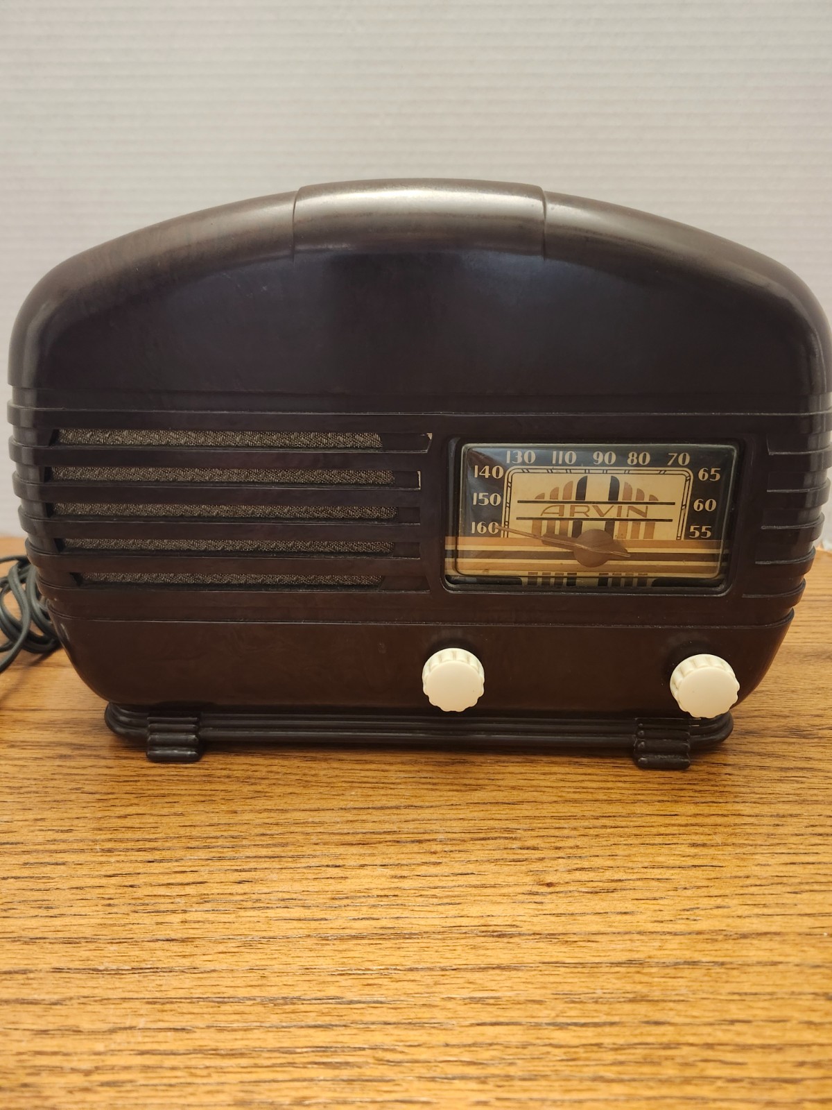 Antique Rare Arvin  Restored Tube Radio Beautiful Working Radio.