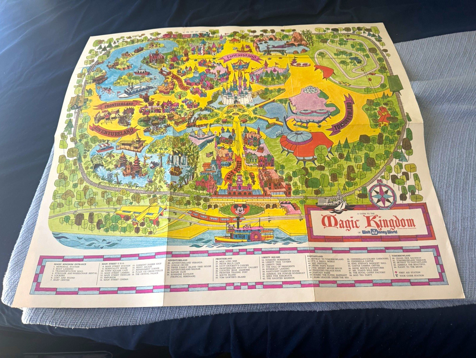 Vintage 1971/1972 Walt Disney World Magic Kingdom Pictorial Park Map