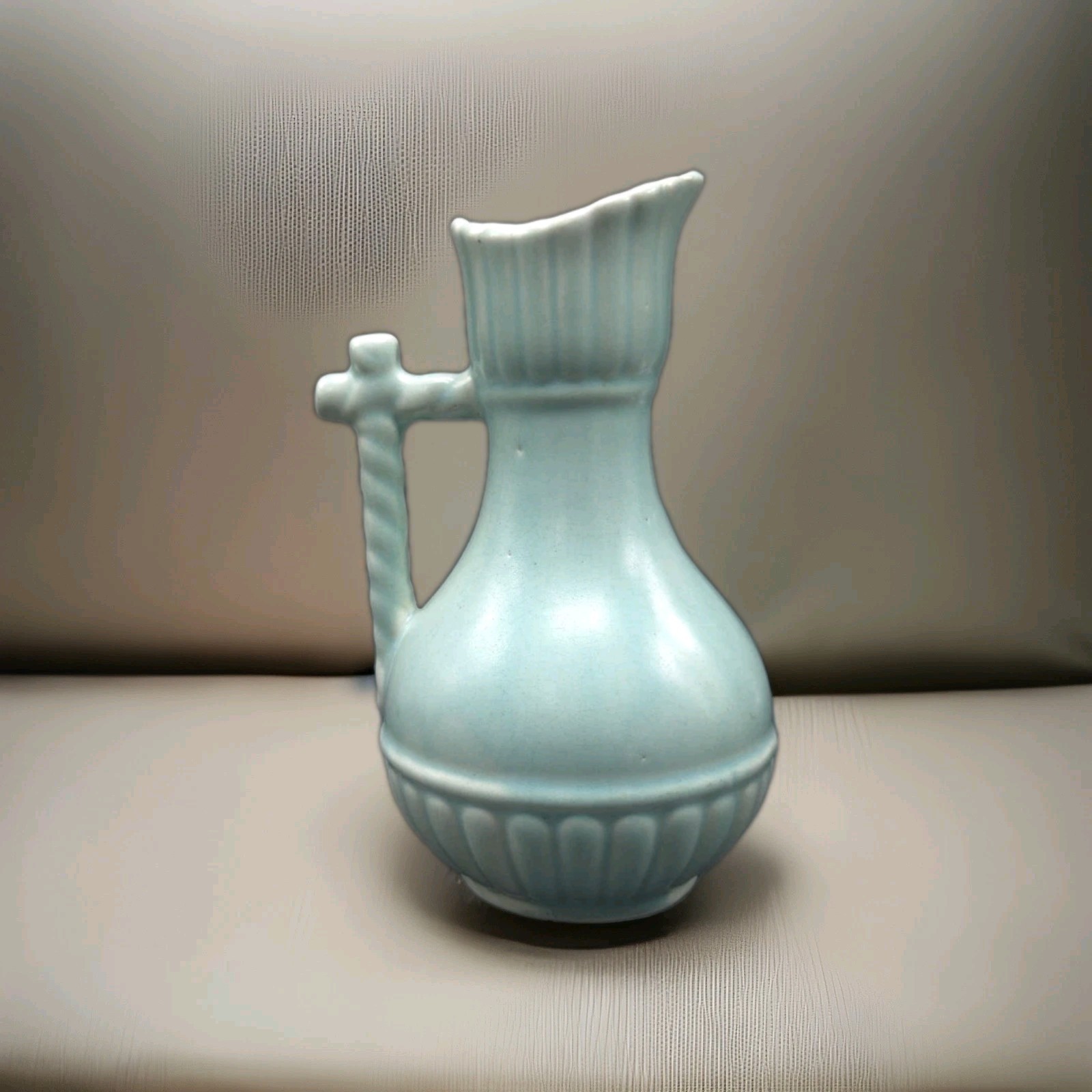 McCoy Pottery Pale Aqua Pitcher Rope Design Handle Vtg/Atq McCoy Pottery Pale Aqua Pitcher Rope Design Handle Vtg/Atq