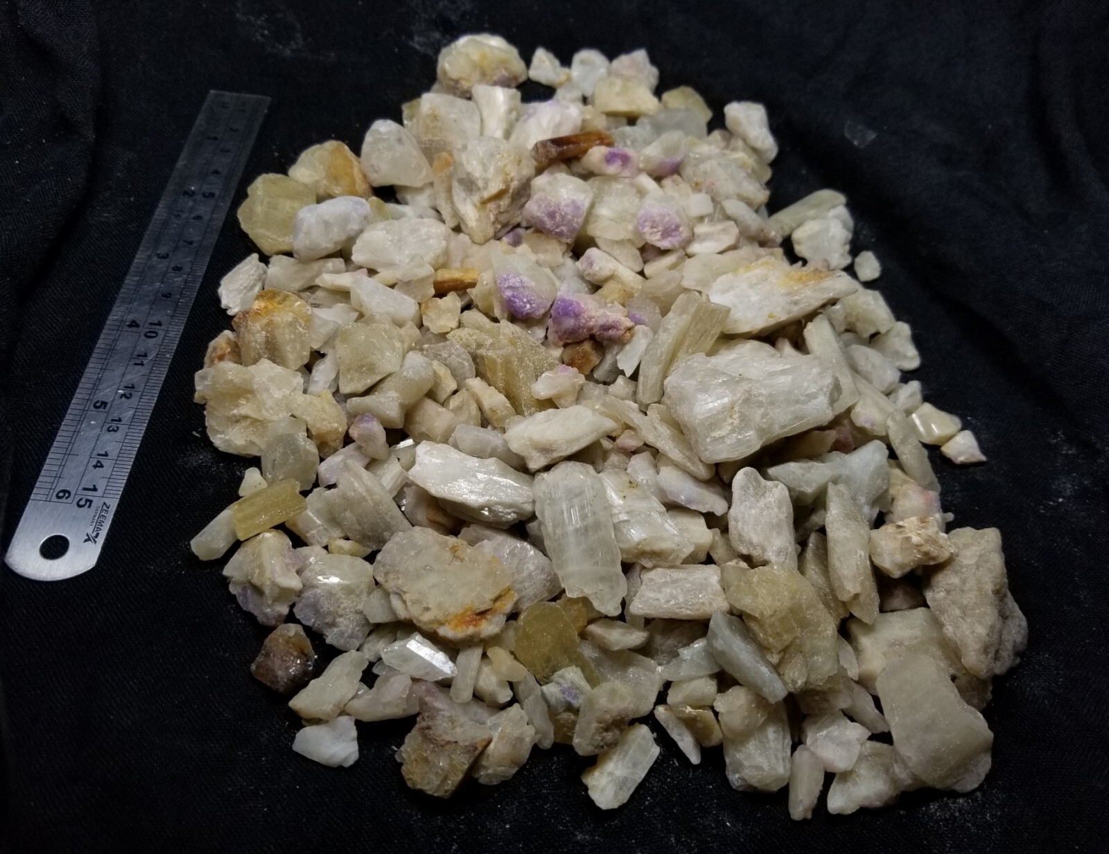 Natural Rare pale yellow richeterite rough crystals lot 1640 grams