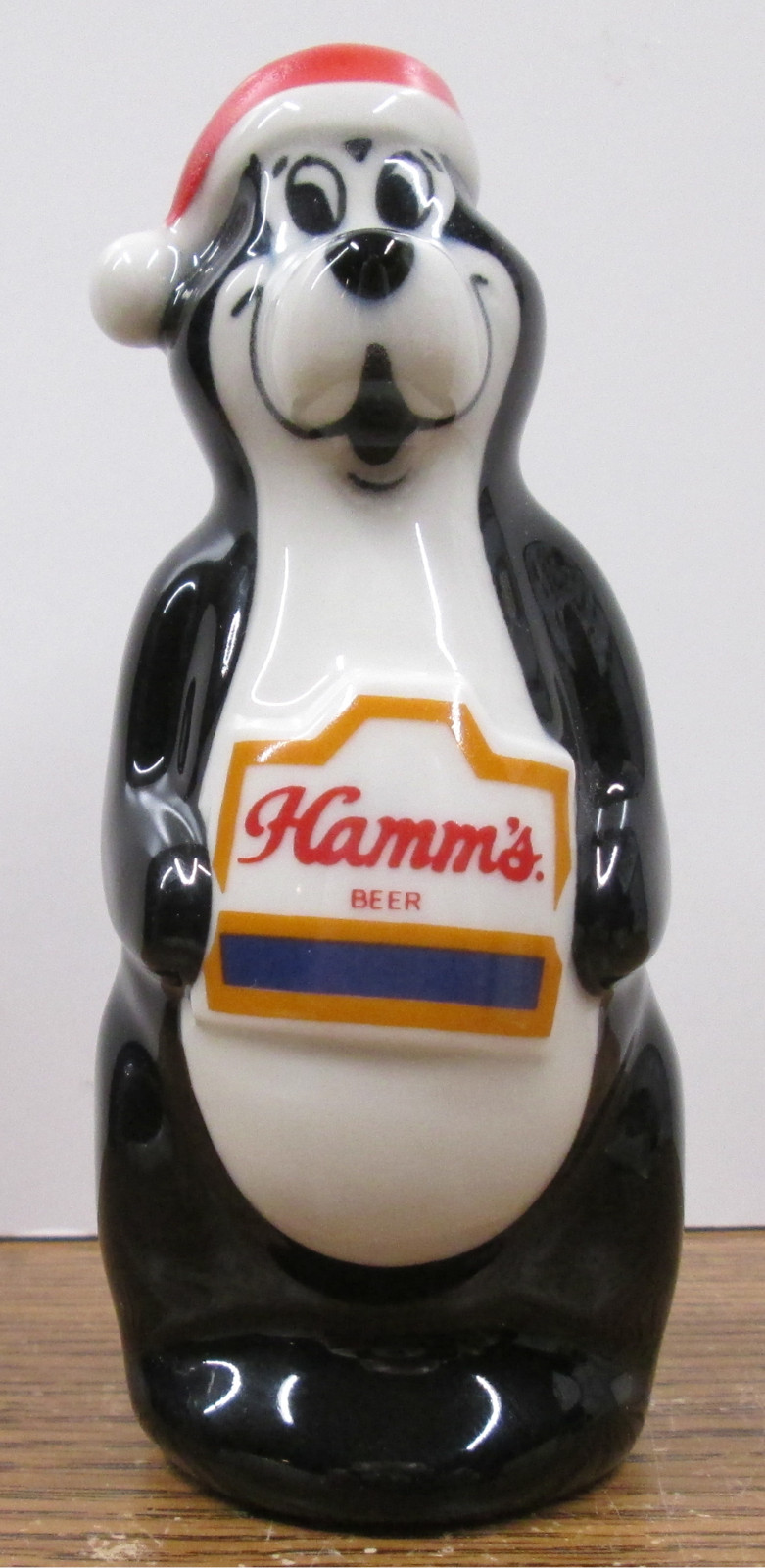 NOS Hamm\'s Black Bear 1995 Santa\'s Helper 5\