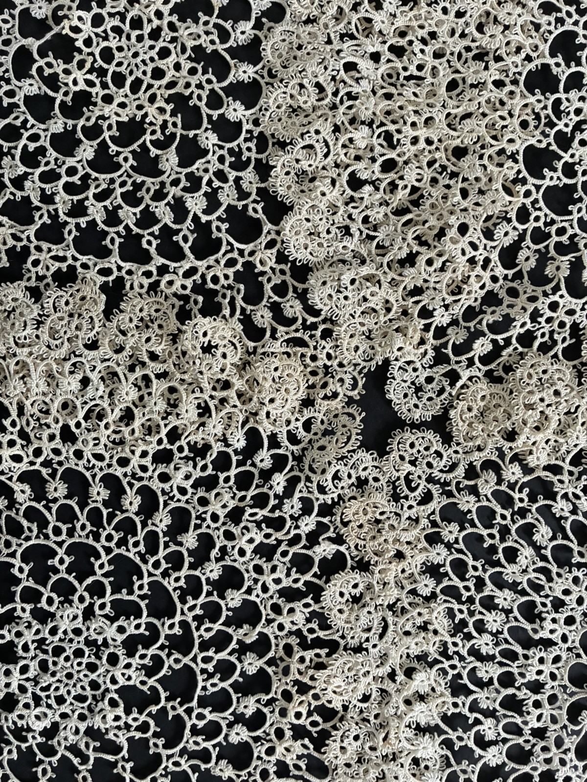 4 TATTED LACE DOILIES 12”-13” Scallops Picots Round Handmade Vintage Antique Lot 4 TATTED LACE DOILIES 12”-13” Scallops Picots Round Handmade Vintage Antique Lot