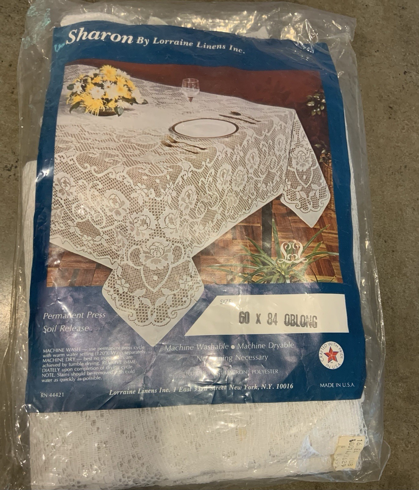 Vtg Sharon By Lorraine 60x84 Oblong Lace Table Cloth - 100% Polyester