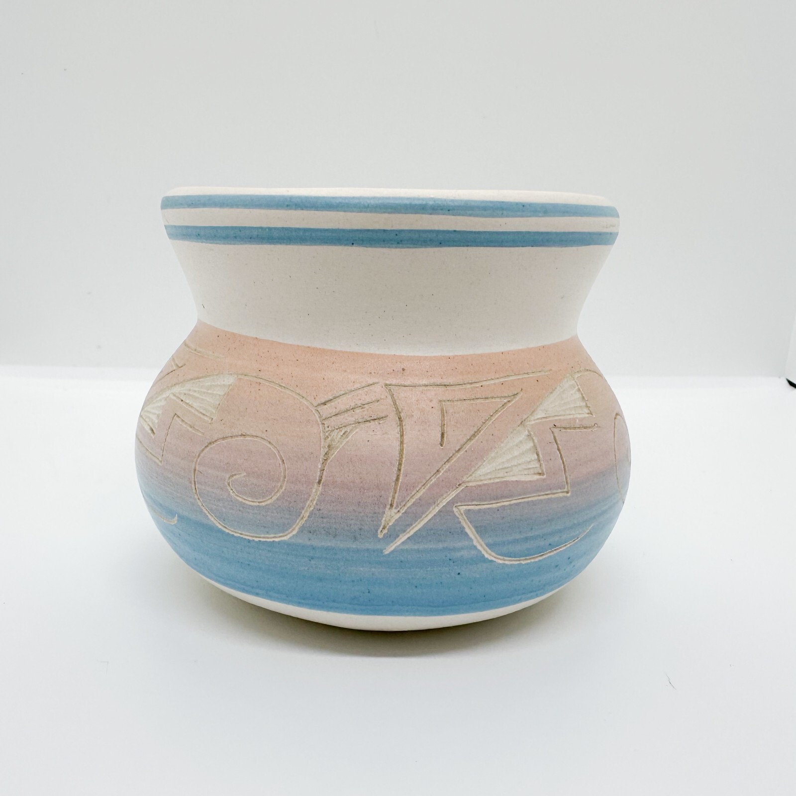 Vintage Navajo Handmade Pottery Pot Southwest Etched Signed Pastel Pink Blue 80s Vintage Navajo Handmade Pottery Pot Southwest Etched Signed Pastel Pink Blue 80s