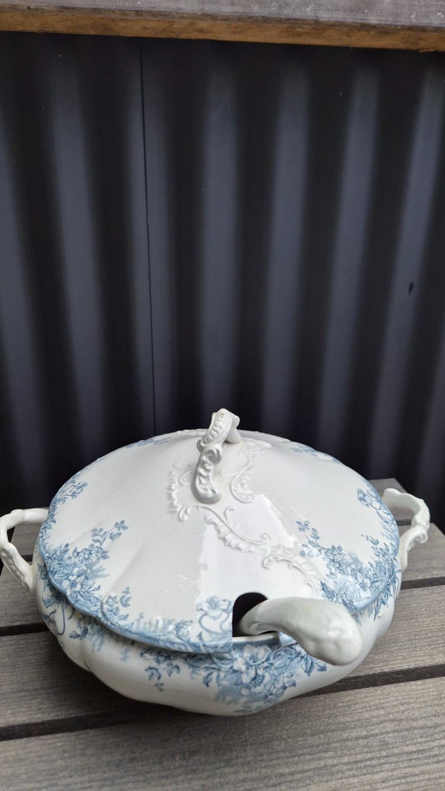 Antique 1894 Pitcairns Limited Tunstall Soup Tureen Lid Ladle, Myra Blue White Antique 1894 Pitcairns Limited Tunstall Soup Tureen Lid Ladle, Myra Blue White