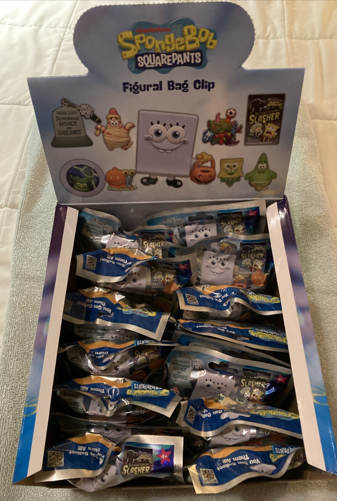 New SpongeBob SquarePants Blind Figural Bag Clip Box Spirit Halloween Full Box