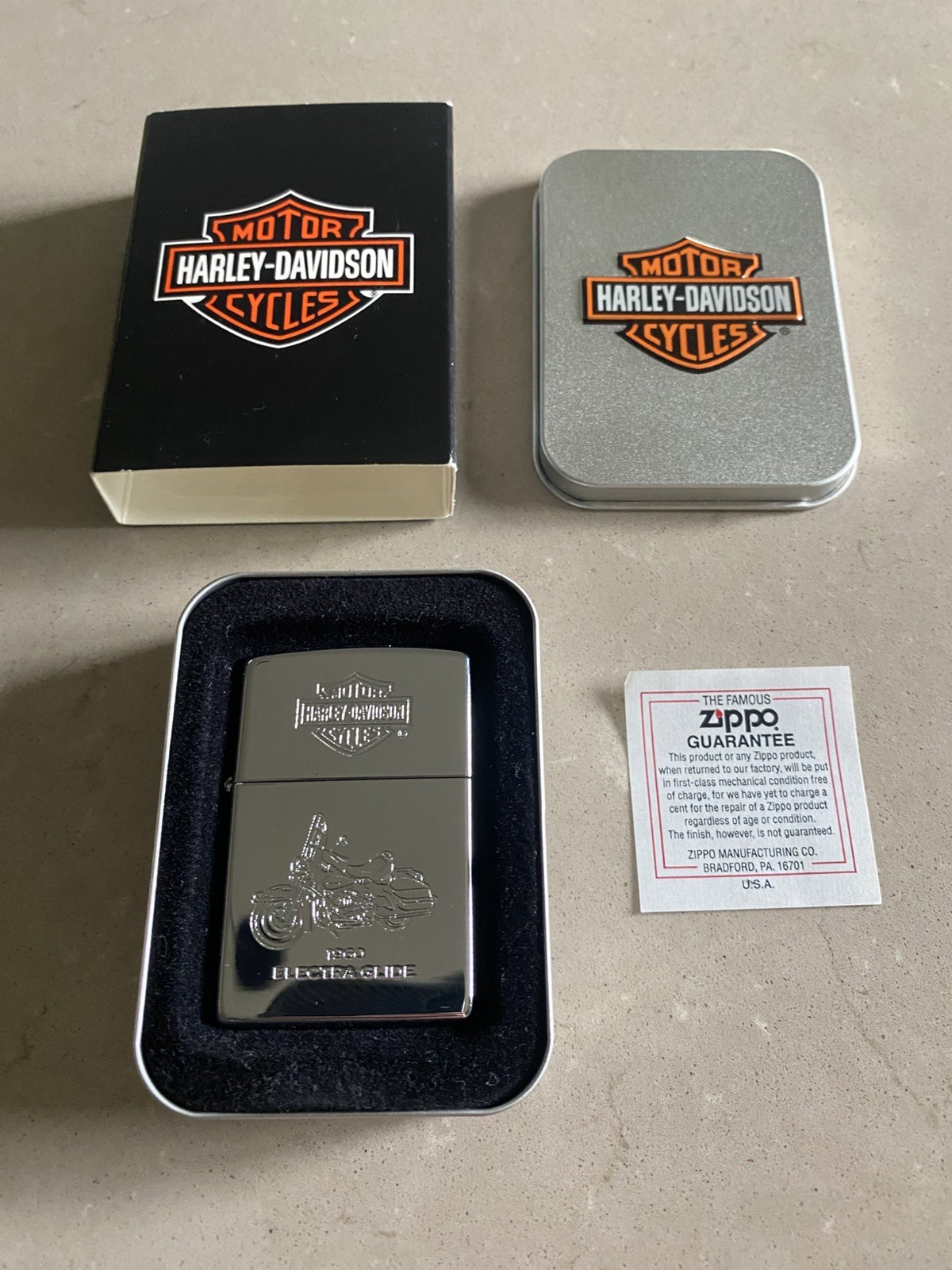 1999 Zippo Harley Davidson 1960 Electra Glide Lighter Sealed Unfired Bar Shield