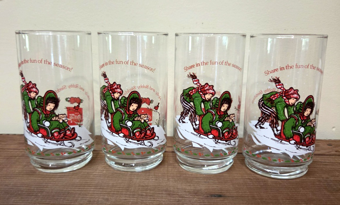 RARE 4 Vintage 1982 Holly Hobbie Robbie Sled Christmas Limited Ed Coke Glasses RARE 4 Vintage 1982 Holly Hobbie Robbie Sled Christmas Limited Ed Coke Glasses