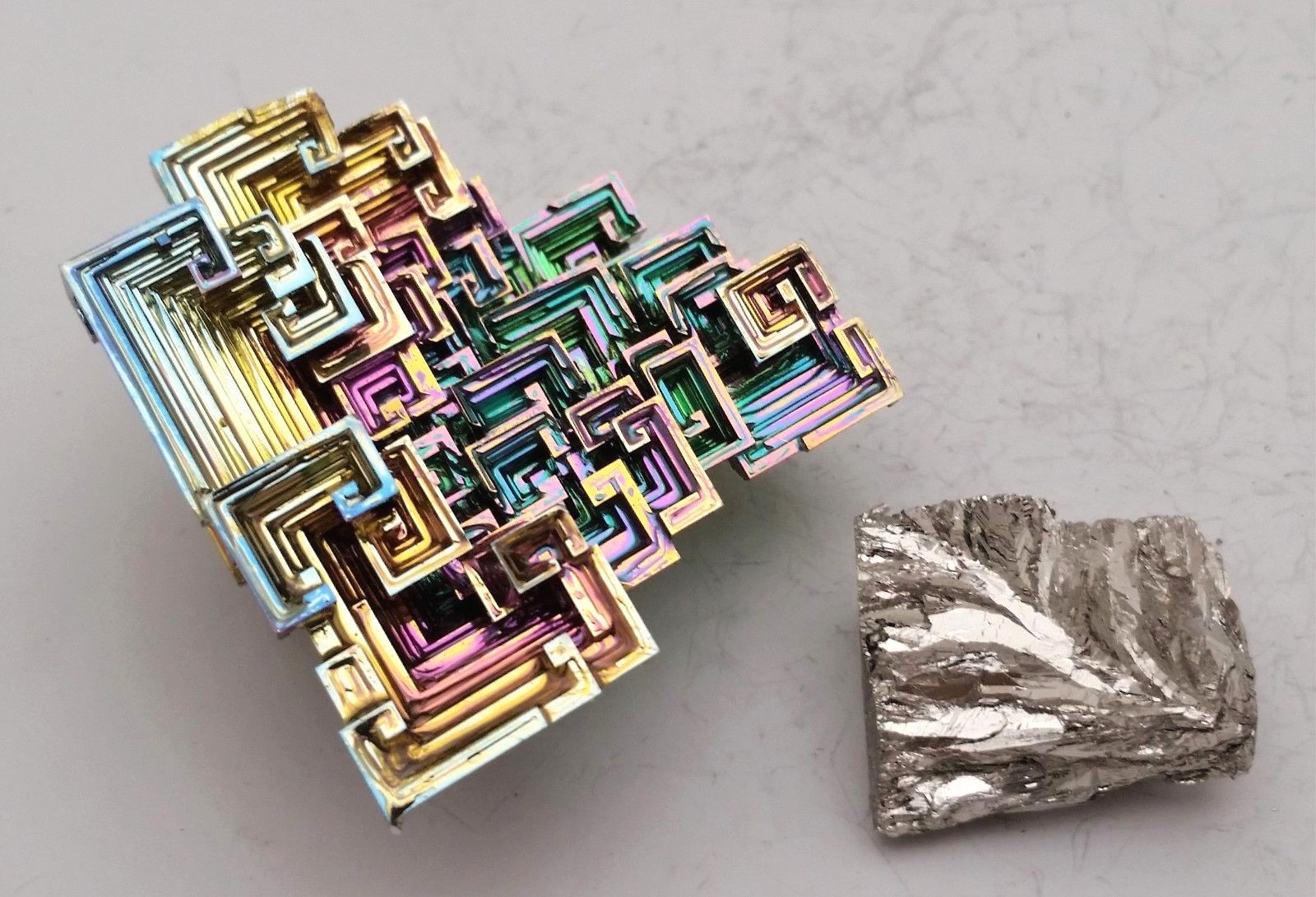 BISMUTH One (1) Large Rainbow Crystal Education Teaching Aid - Bonus Ingot