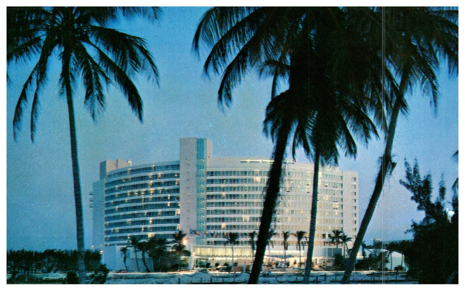 Florida Fontainebleau Hotel Miami Dusk View Vintage Postcard-K2-105