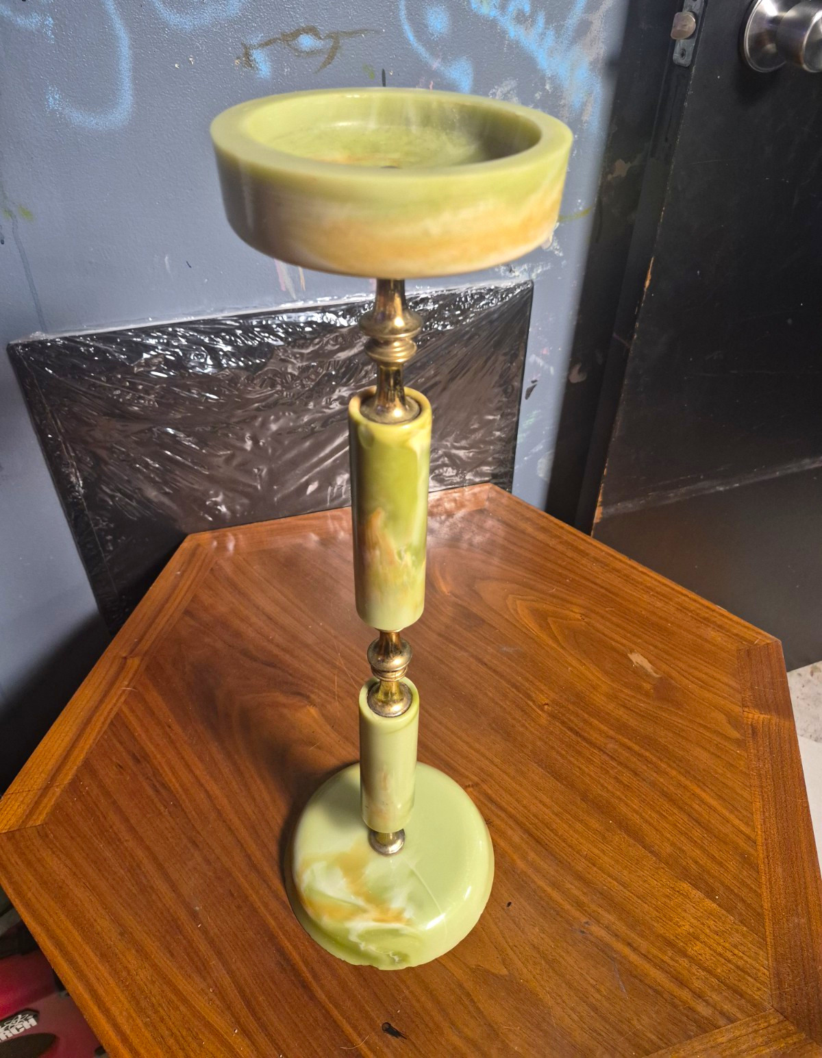 rare vintage marbled bakelite Catalin ashtray stand 1940\