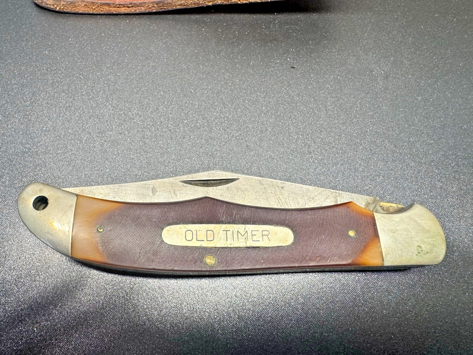 Vintage Schrade USA 125OT Old Timer Mustang Folding Pocket Knife & Leather Sheat